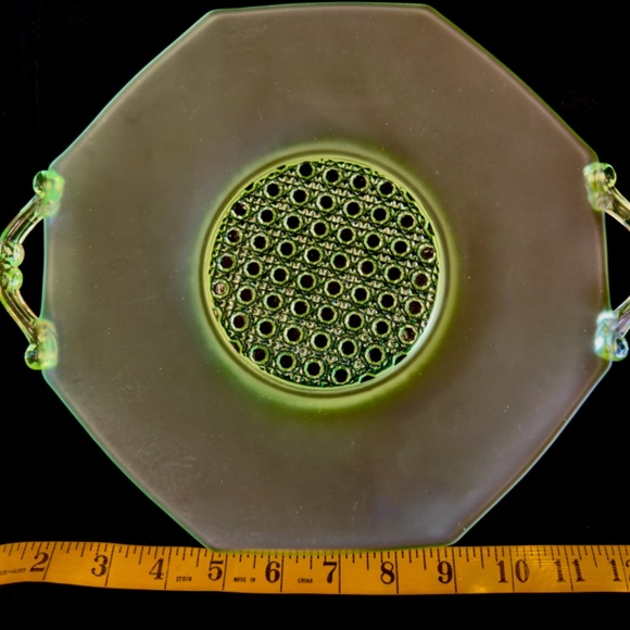 green depression glass - Picture 2 of 2